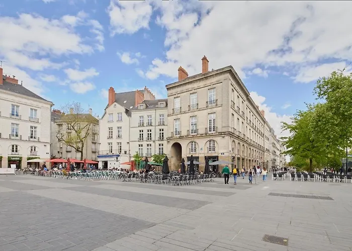 Le Nid Du Bouffay, Hyper Centre De *